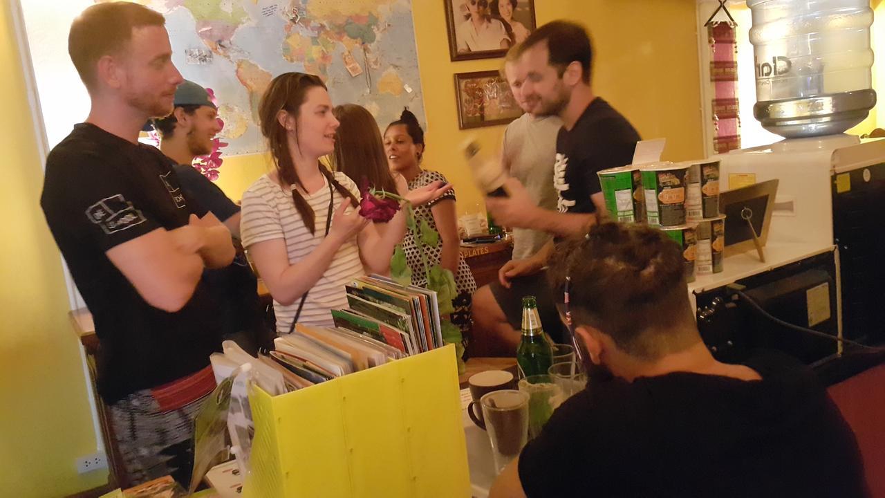 צ'יאנג מאי Thai Thai Hostel מראה חיצוני תמונה
